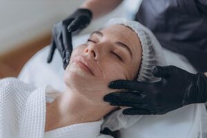 Comparing a HydraFacial-style hydrodermabrasion treatment and a regular facial at Nios Skin Lab NYC
